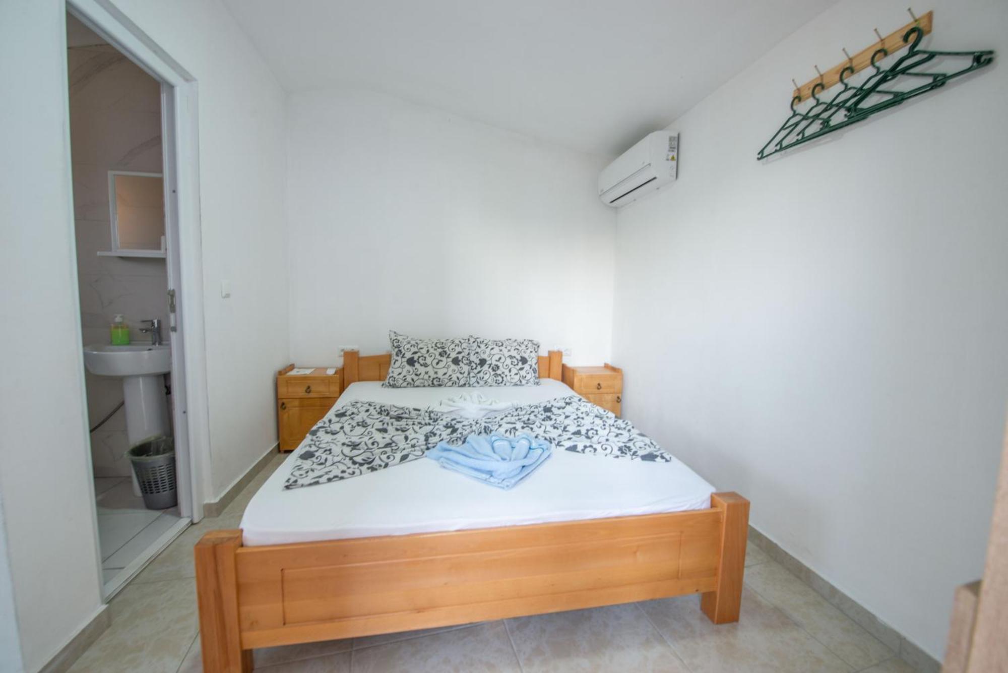Apartments And Bungalow Casa Palma Ulcinj Esterno foto
