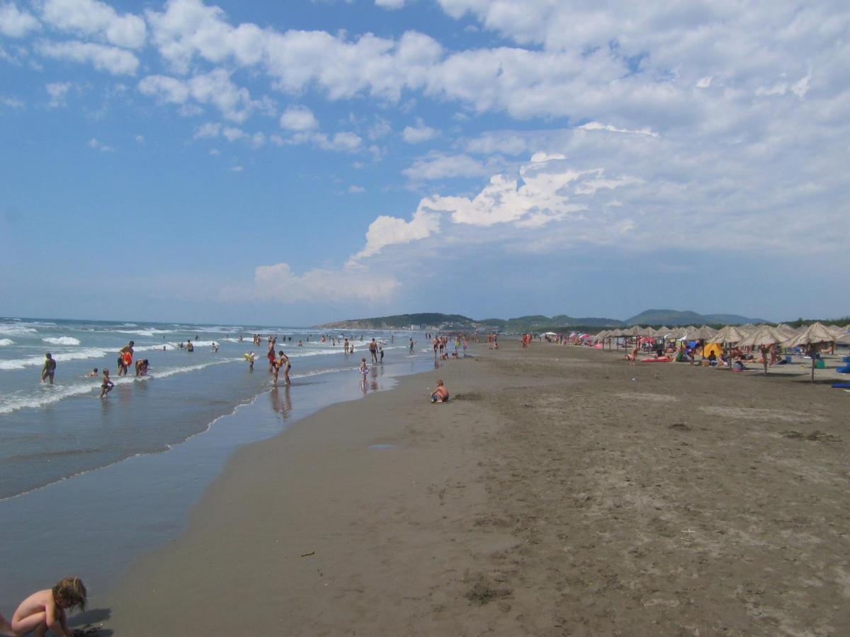 Apartments And Bungalow Casa Palma Ulcinj Esterno foto